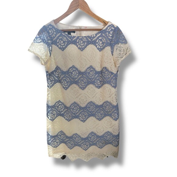Suiti Lace Shift Dress Blue White Scallop Floral Overlay Short Sleeve Sz 10P - Picture 8 of 12